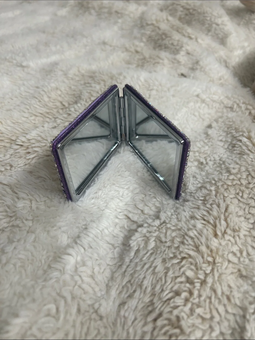 New bling Woman’s Compact